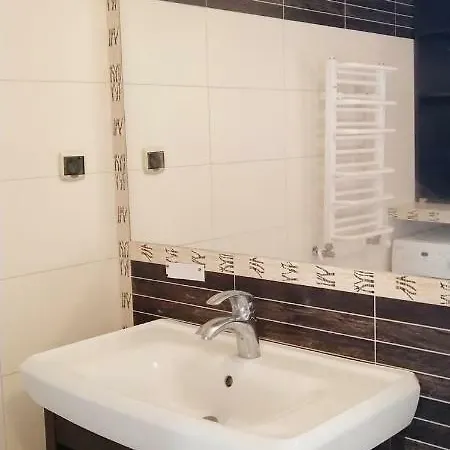 Hostel Avethna Warsaw Airport Raszyn