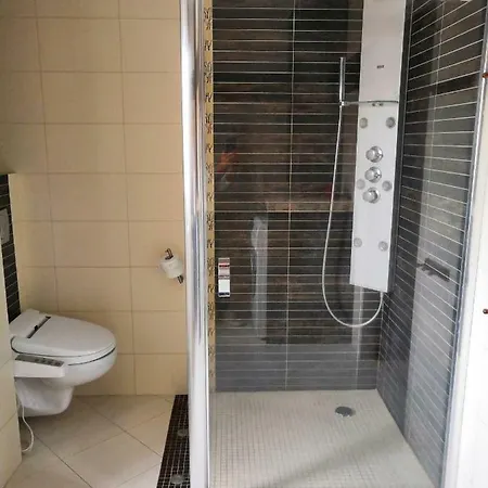 Hostel Avethna Warsaw Airport